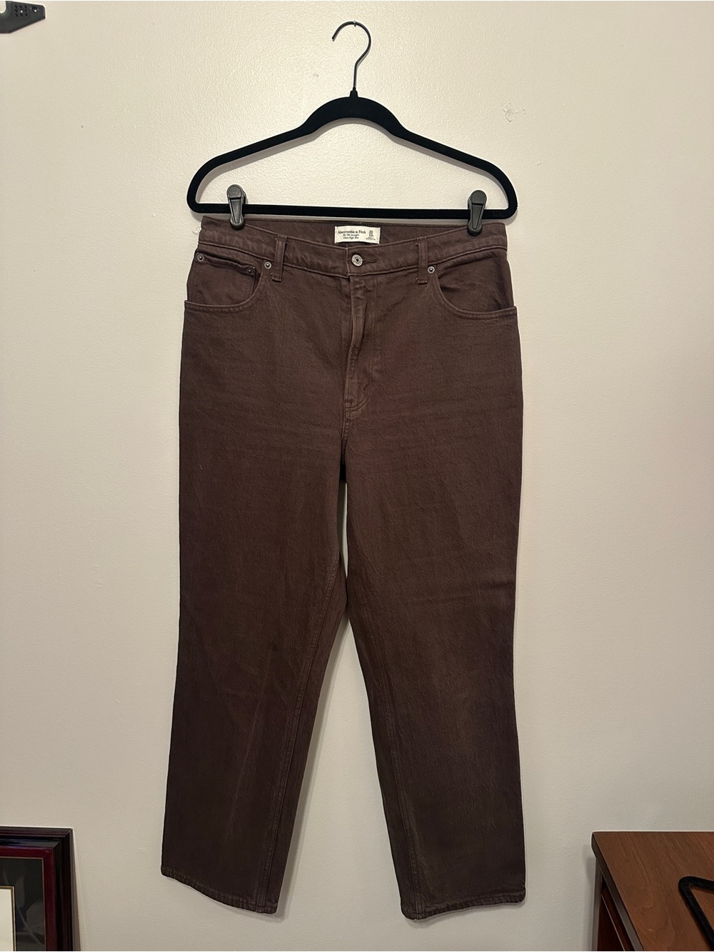 Abercrombie & Fitch 90s Straight Leg Ultra High Rise Brown Jeans